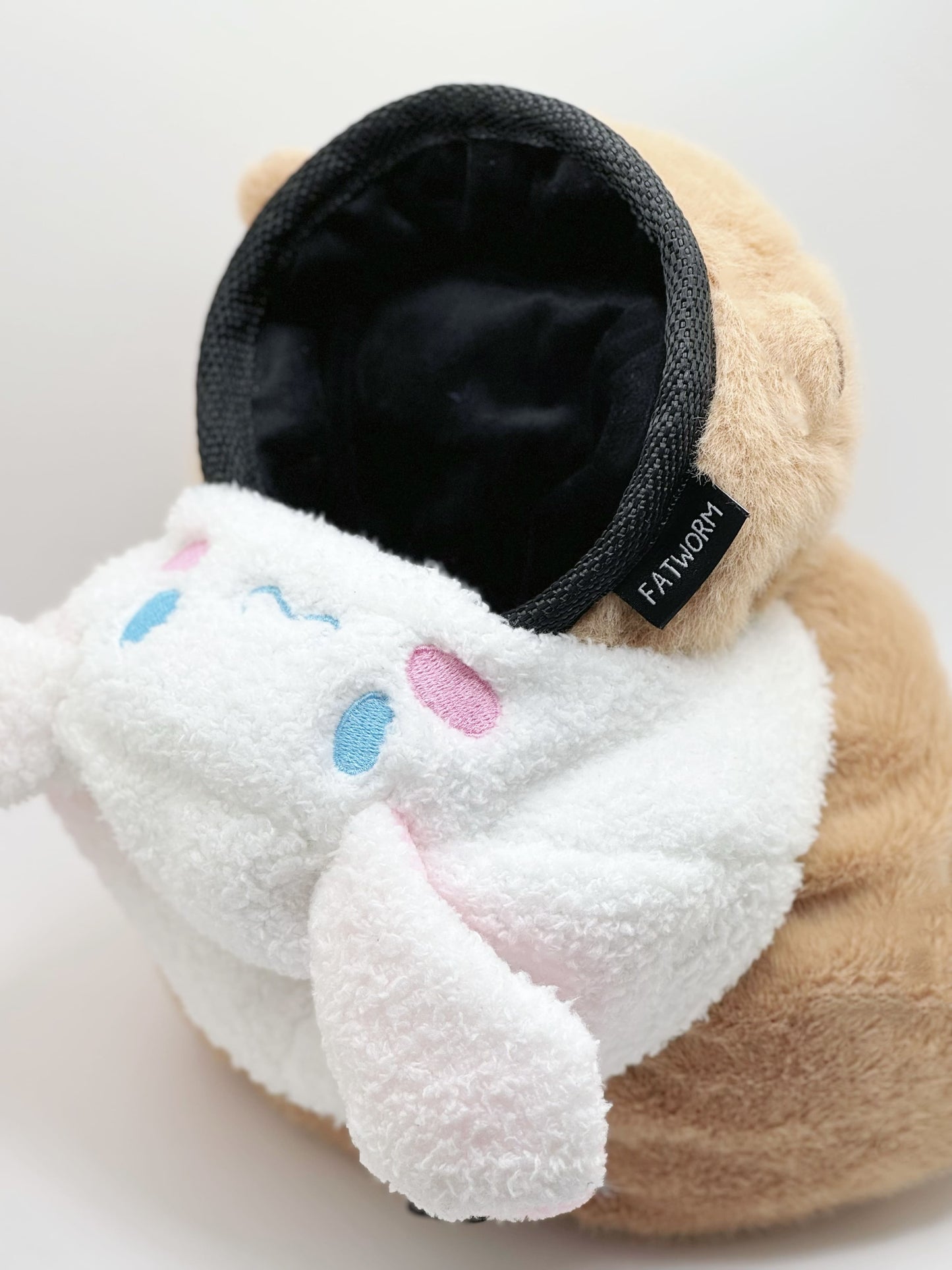 Capybara Cinnamoroll chalk bag cute plush anime rock climbing bouldering fatworm