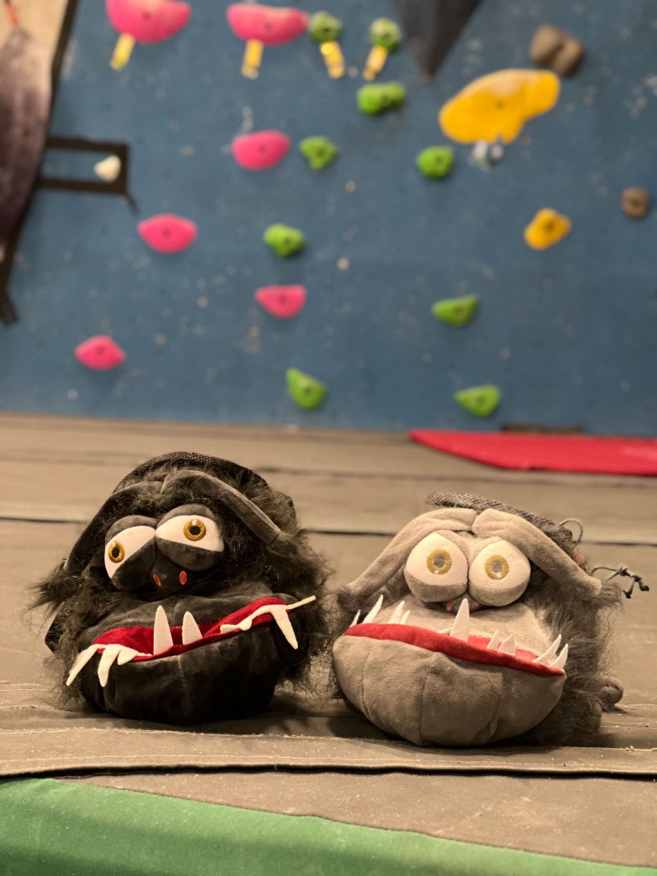 The Kyle Gru Crag Dog minions Cute Climbing Chalk Bag anime plush