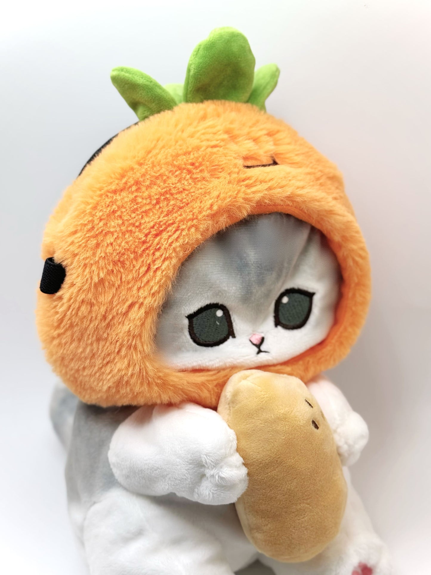 Climbing plush chalk bag – handmade Mofusand persimmon peanut anime gear by Fatworm, perfect for bouldering and rock climbing