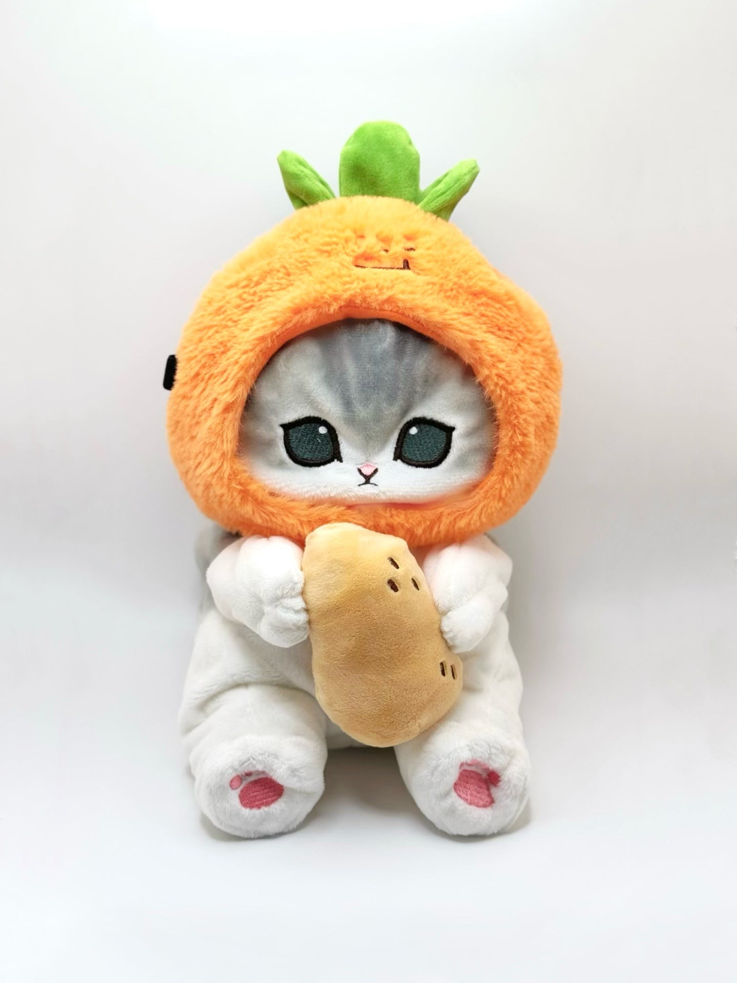 Climbing plush chalk bag – handmade Mofusand persimmon peanut anime gear by Fatworm, perfect for bouldering and rock climbing