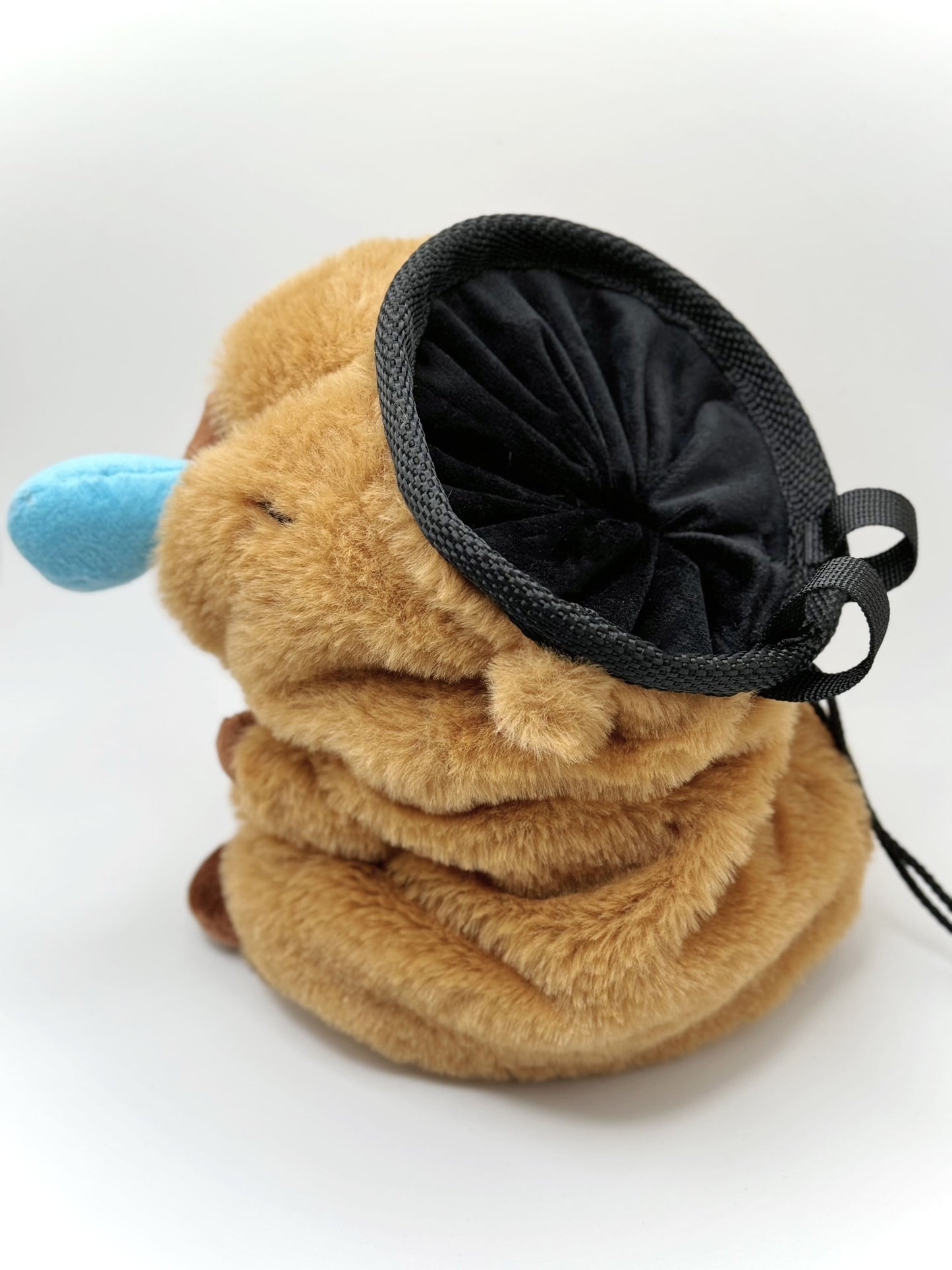 Cute animal Capybara Snotty-Nosed Chalk Bag Climbing Accessory with Playful Design, Perfect for Adding Fun to Your Climbing Adventures