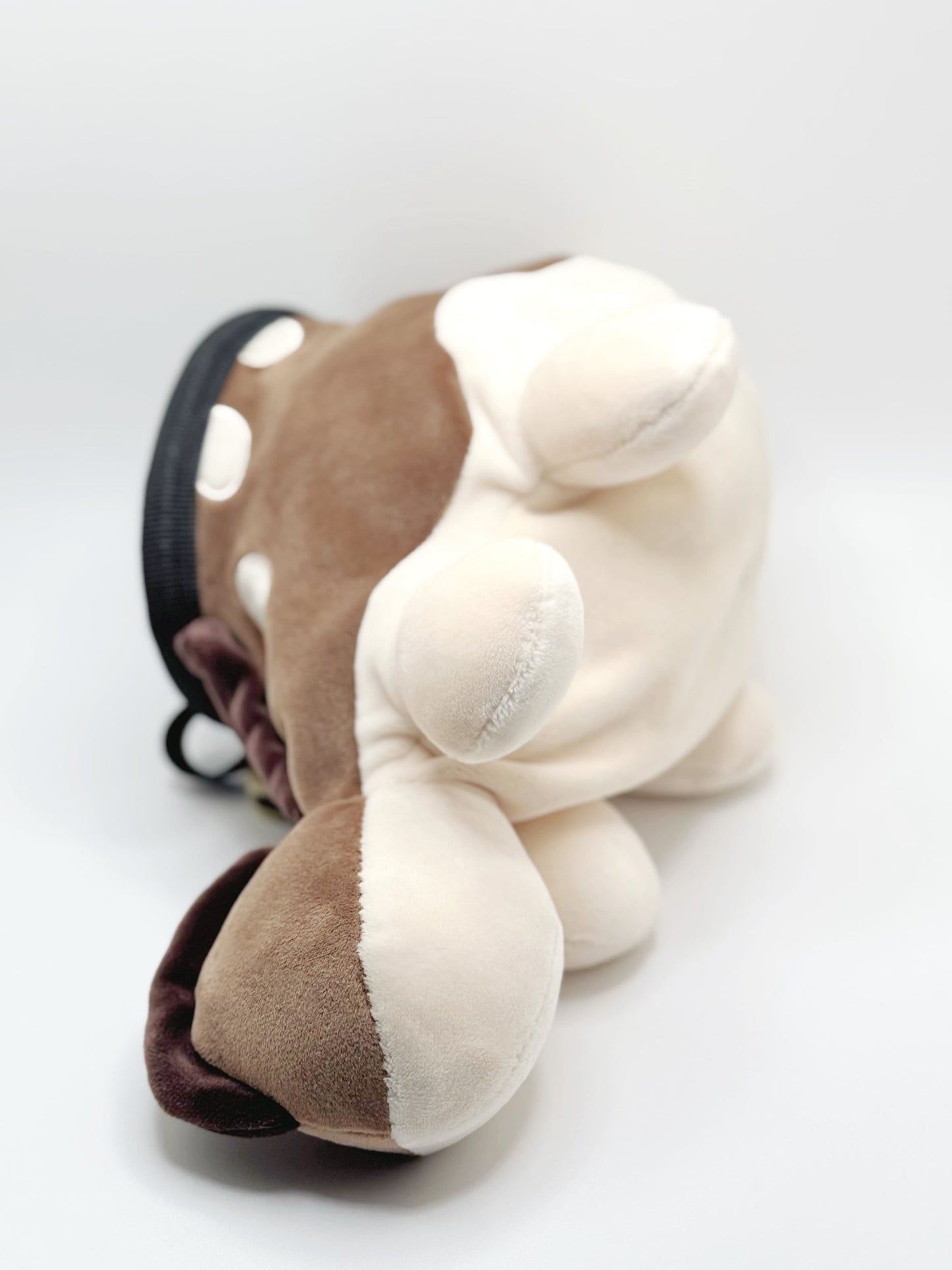 Handmade Clodsire Pokémon plush chalk bag by Fatworm – cute, functional, and perfect for bouldering and climbing sessions with style and charm.