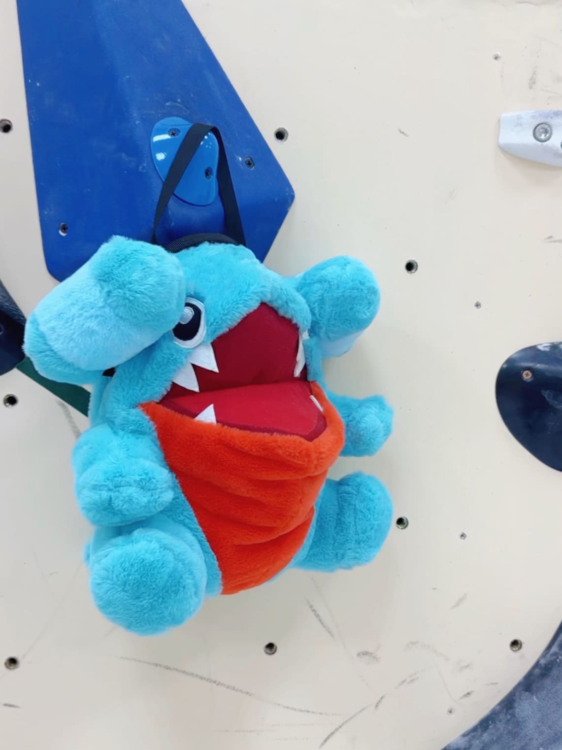 Handmade Gible chalk bucket for climbers, plush Pokémon-inspired bouldering chalk bag with wide rim, fleece lining, and drawstring closure