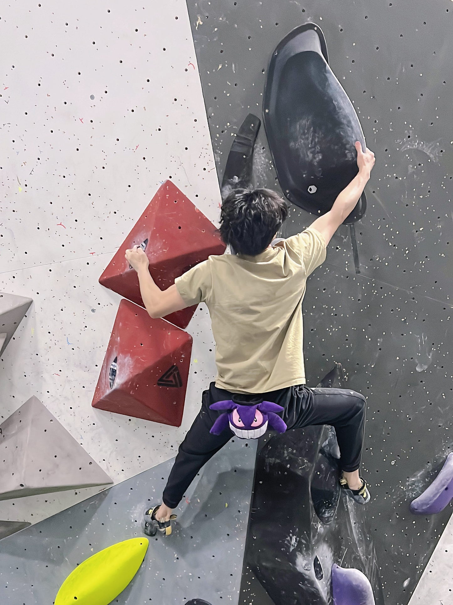 pokemon anime gengar climbing chalk bag
