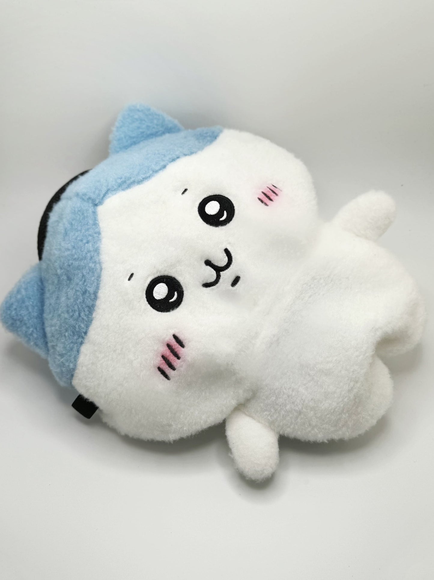 chiikawa climbing chalk bag anime plush cute bouldering fatworm rabbit usagi hachiware