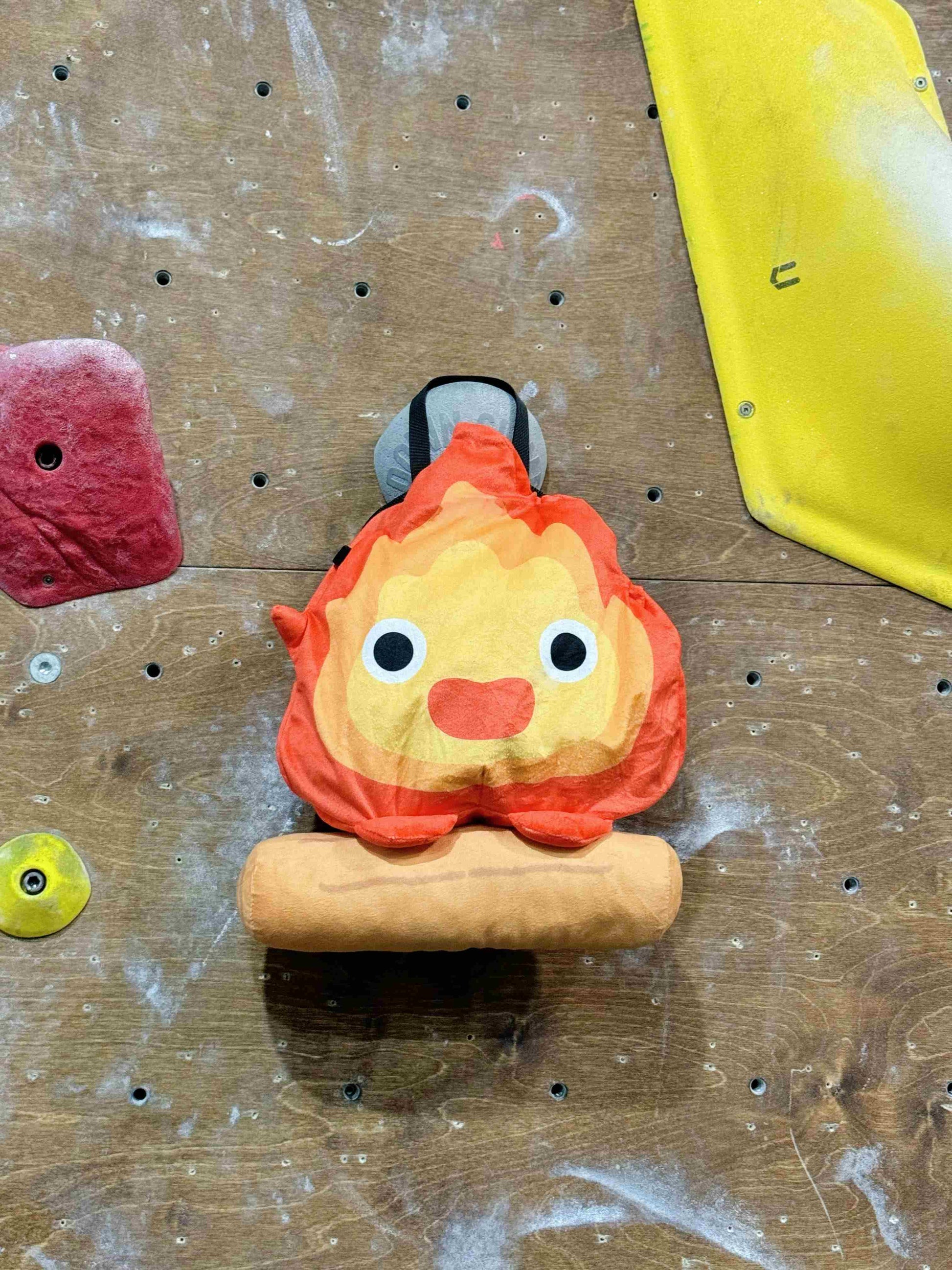 fire demon Calcifer chalk bag chalk bucket rock climbing Ghibli Park Howl's Moving Castle Limited Edition totoro no face bouldering