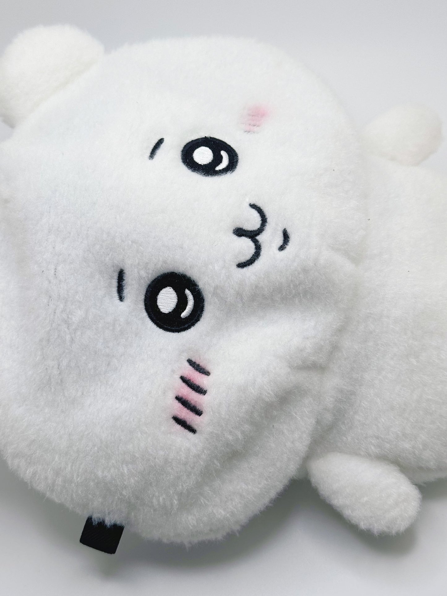 chiikawa climbing chalk bag anime plush cute bouldering fatworm rabbit usagi hachiware