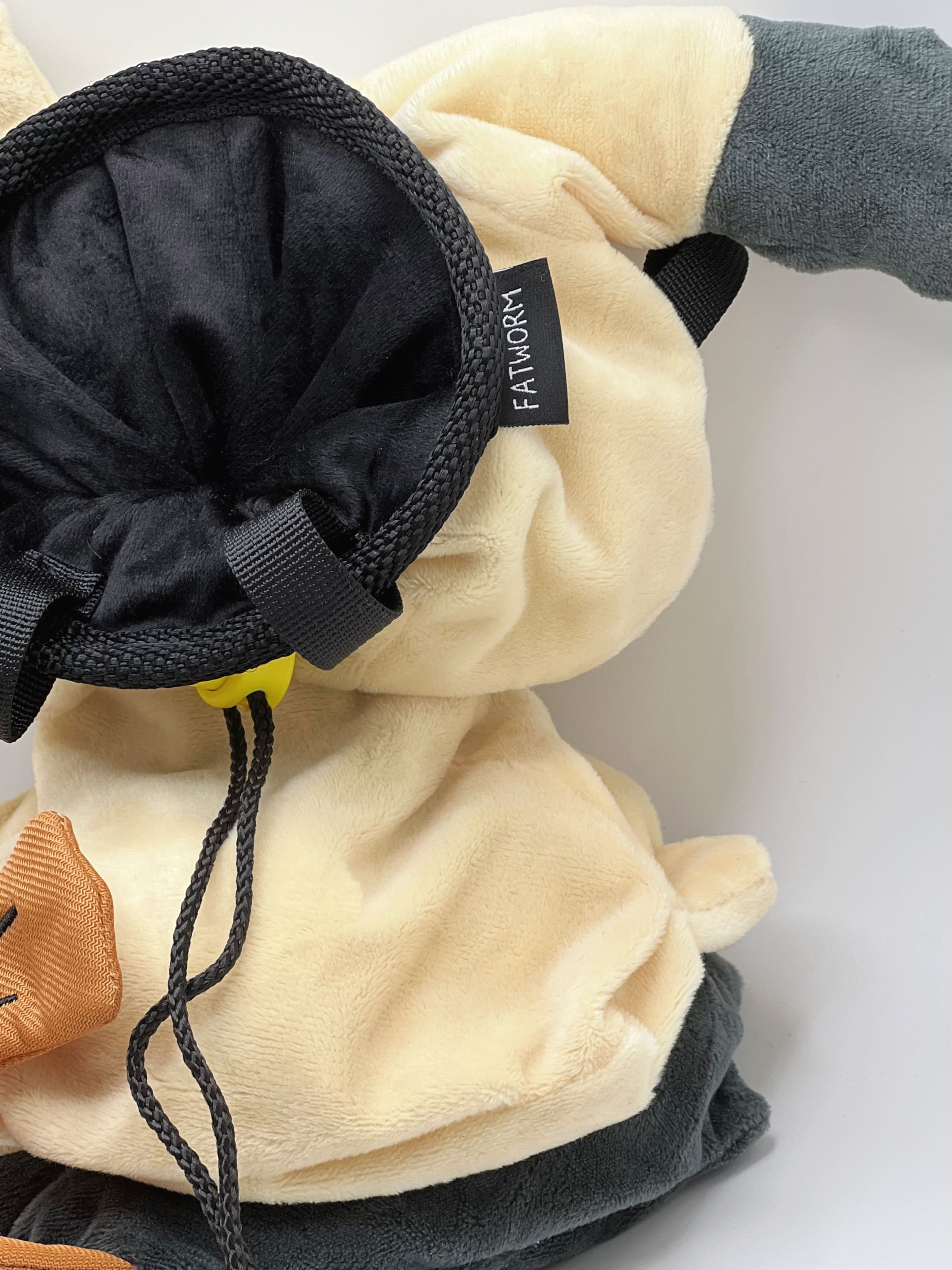 wake sapporo MOPS WAKE Chalk Bag ポーチ mimikyu_studio_closed.jpg?v=