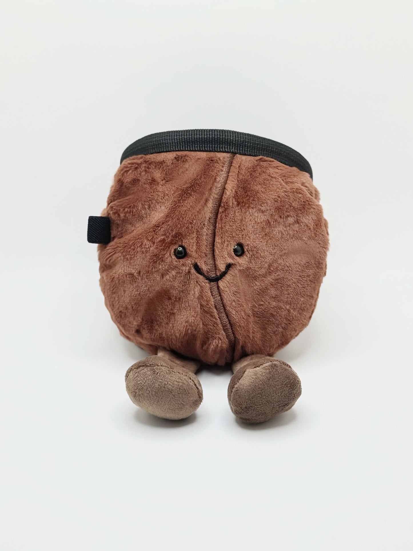 Mini coffee bean plush chalk bag for climbers—cute, handmade, and perfect for coffee lovers. Lightweight, functional, and ready for climbing
