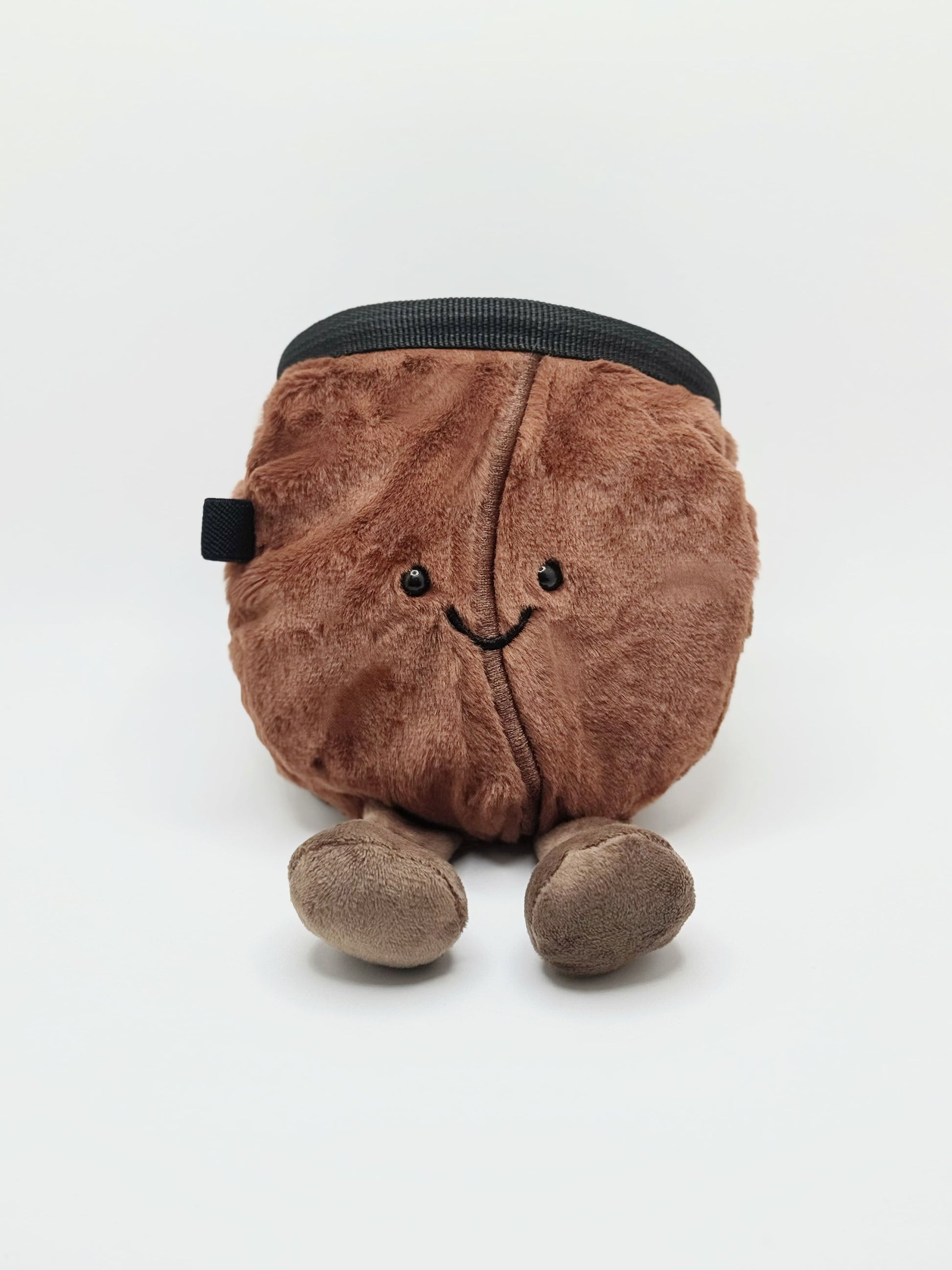 Mini coffee bean plush chalk bag for climbers—cute, handmade, and perfect for coffee lovers. Lightweight, functional, and ready for climbing