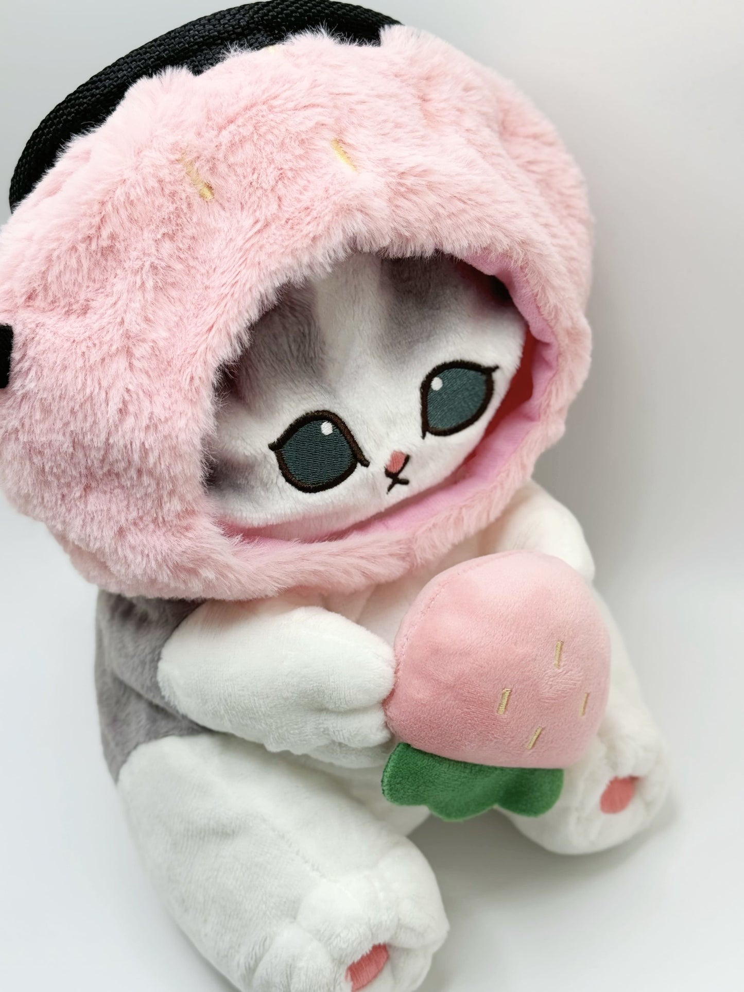 mofusand cute strawberry cat climbing chalk bag anime plush bouldering rock climbing gear